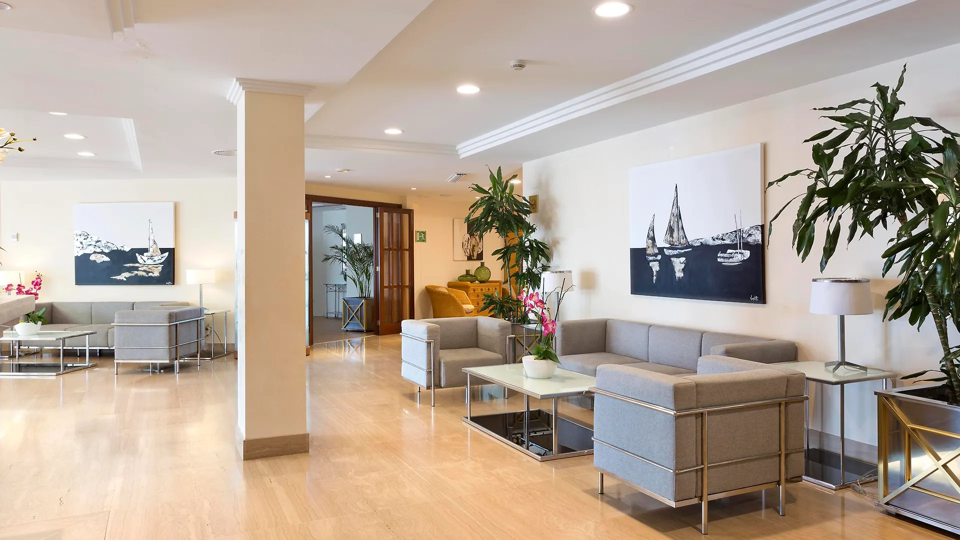Hipotels Mercedes Aparthotel Cala Millor  4*, Cala Millor (Mallorca) Spagna